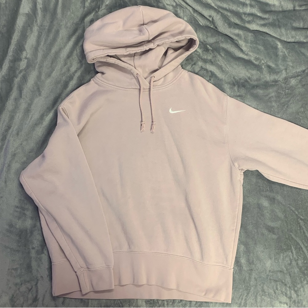 Nike Hoodie!! Women’s medium